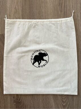 Hunting World dust bag (C435)